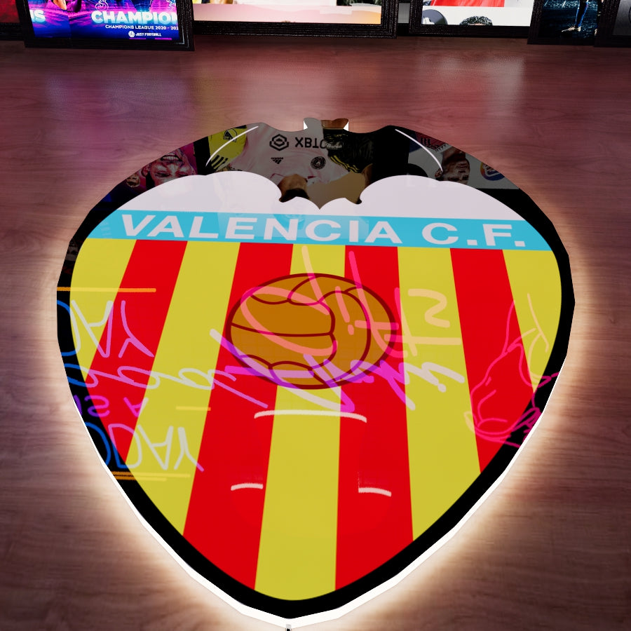 Valencia Badge LED Wall light